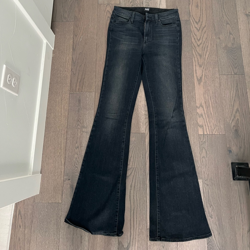Paige bell canyon flare jeans. Grey/black. Stretch